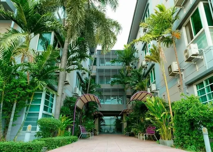 公寓 2 Mins To Srt I Urban Hideaway Near Park 曼谷